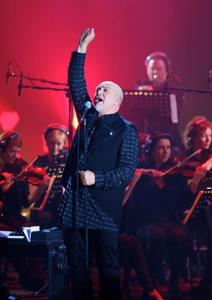 Peter Gabriel live in Verona